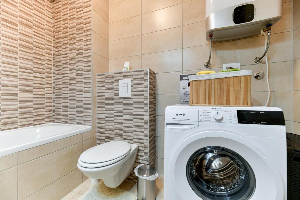 Modern Apartment For 2025' Vacation In Zara Esterno foto